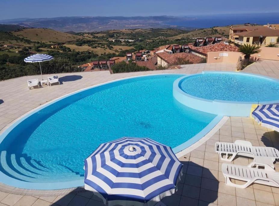Casa Smeralda - Piscina E Vista Sul Mare! Trinita d'Agultu e Vignola Exterior foto